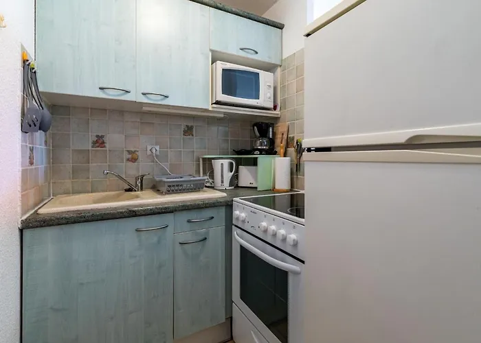 Amigos-13 By Interhome *